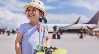 Autorização para menor viajar de avião